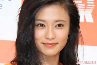 小島瑠璃子「中国はどうなった？」板野友美の結婚式での“1年ぶり”近影につれない声、芸能活動の行く末
