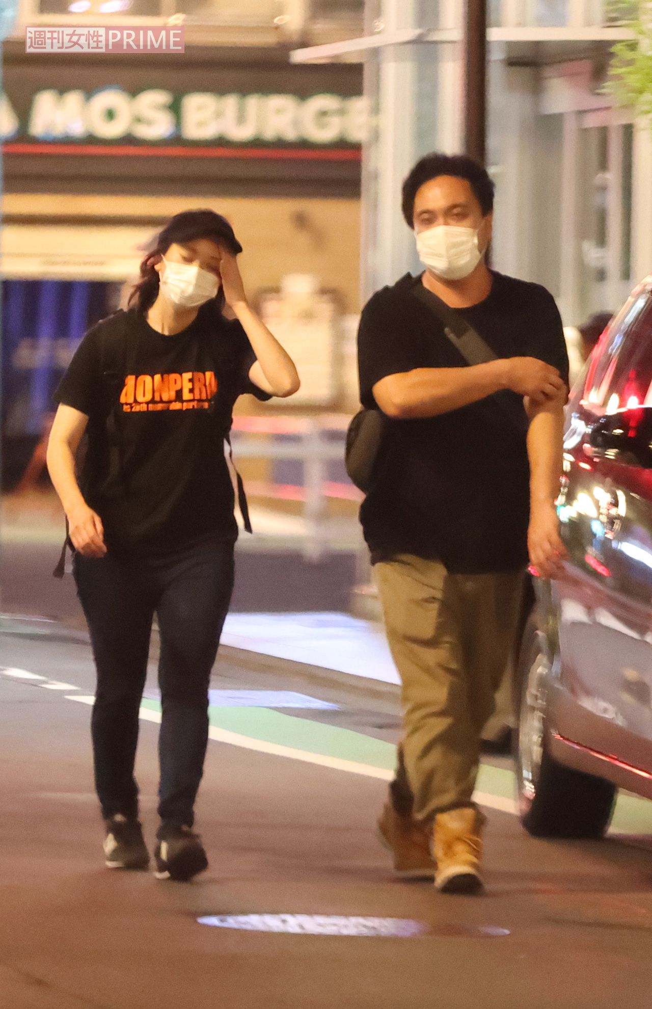 舞台後、橋本一郎と春木彩香は庶民的な飲食チェーン店で夕食を共にした