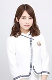 乃木坂46時代のスクール風制服姿の衛藤美彩(PRTIMESより)