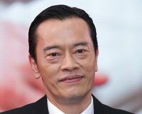 超強面なのに引っ張りダコの遠藤憲一 人気の影に妻の存在