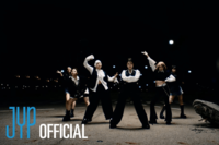 韓国のアイドルグループ『NMIXX』学園祭での音響トラブルでヤラセ”発覚「“本人たちは知らなかった”は信…