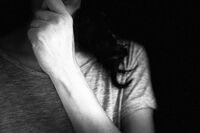 夫からのすさまじい暴力に10年耐えた妻、「悪いのは私」と思い込む“DV洗脳”の恐怖