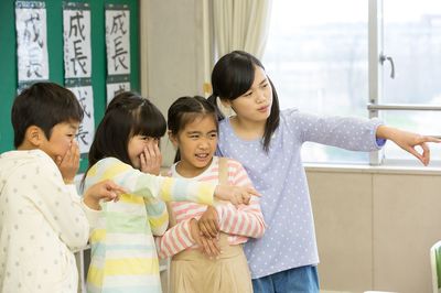 いじめは初期対応が重要。小さな芽のうちに摘むことができるよう予防教育に力を入れるべきと阿部さんは強調する（写真はイメージ）