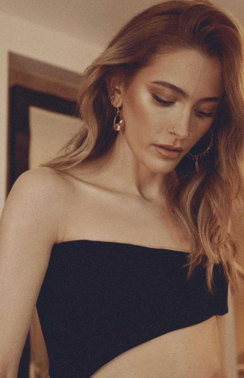 近くで見ても、ナチュラルな肌のように見える（パリス・ジャクソンのインスタグラムより）