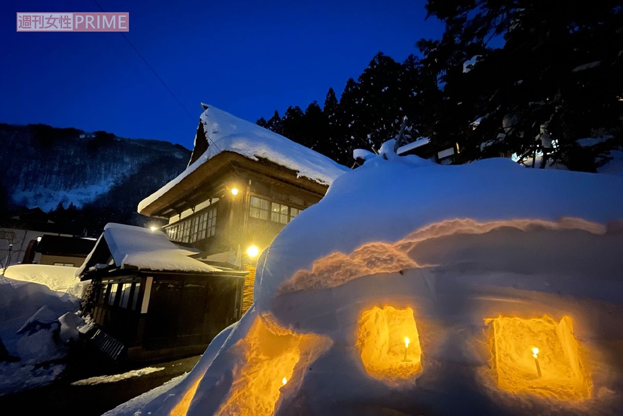 経営難で事業譲渡を考えていたが、冬の夜の母屋の優しげな姿を見て、女将は再建を誓ったという