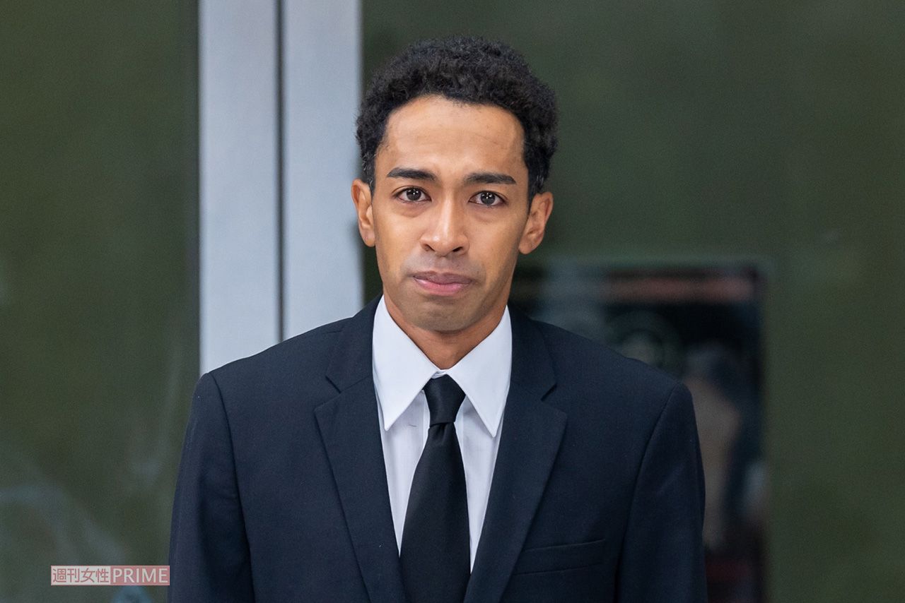 公然わいせつ容疑で逮捕後、釈放された『Aぇ！group』の草間リチャード敬太（2025年10月6日）