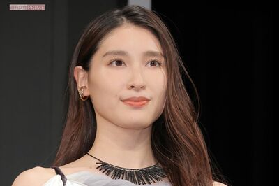 土屋太鳳の意味不明なインスタ投稿で“裏アカウント”疑惑が拡散「暗に動画や写真は本物と認めている」の指…