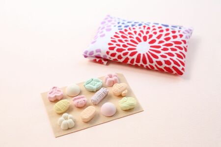 『宝ぽち袋』864円（送料別）