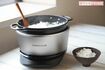 鍋で炊くご飯の美味しさを目指して開発。基本的な炊飯モードはもちろん、中火、弱火、極弱火といった調理モードを備えるのが特徴。バーミキュラの特徴とする無水調理はもちろん、炒め調理、お菓子作りまでこれ1台でこなせる。86184円