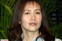 工藤静香「恐ろしく古い」ド派手な“ヒザ見せ＆ドクロ”ファッション公開で「絶妙にダサい」辛辣反応