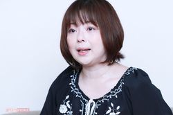 '17年に『週刊女性』のインタビューを受ける若林志穂