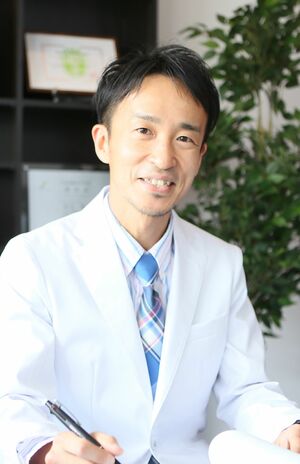 河合隆志先生●医学博士。日本整形外科学会専門医、日本抗加齢医学会専門医。愛知医科大学学際的痛みセンター勤務後、米国ペインマネジメント&アンチエイジングセンターなどで研修。2016年、フェリシティークリニック名古屋を開設。