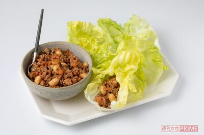 肉みそ酢大豆レタス添え　撮影／矢島泰輔