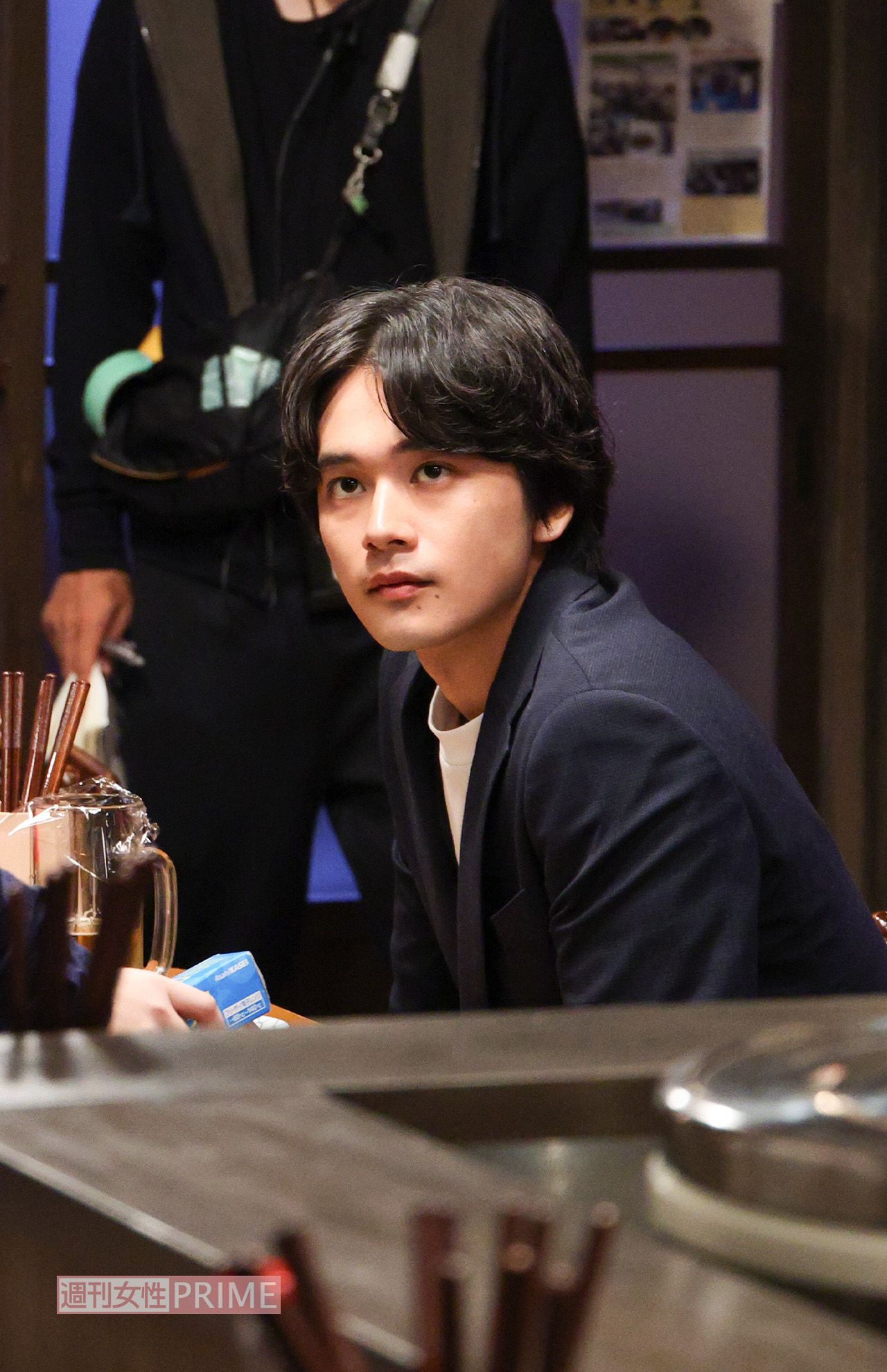 監督の指示に、真剣な表情の北村匠海　撮影／吉岡竜紀