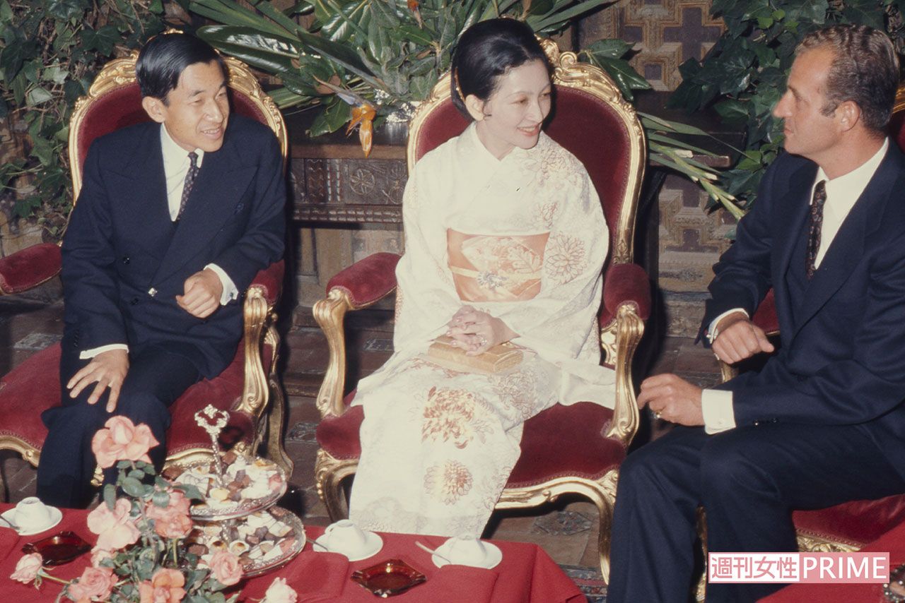 昭和48年10月、フラメンコを鑑賞されるなど、スペインでも親善に努められた上皇ご夫妻