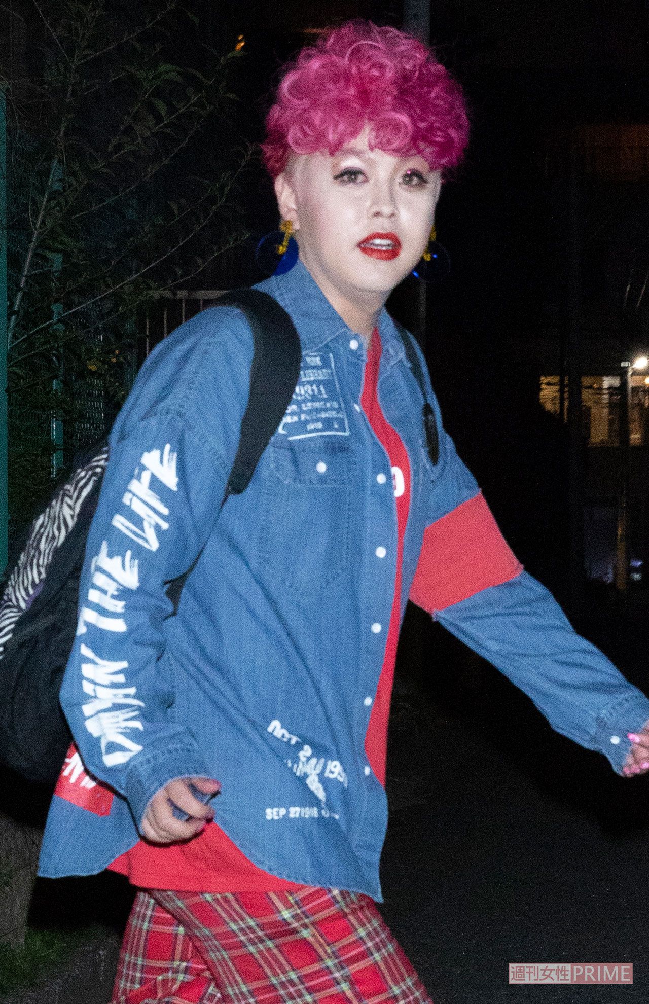 '19年3月、直撃取材に驚きの表情を浮かべるぺえ