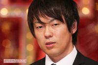 ウーマンラッシュアワー・村本大輔、“ペロペロ高校生”を擁護発言の次は『スシロー』をTwitterで“口撃”…