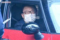 梅沢富美男、連日コンビニで食料爆買い！近隣住民が見た“普通じゃない”姿を張り込んだ結果