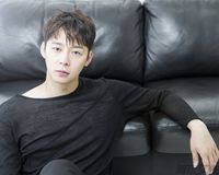 ユチョン「ステージ裏で待っている瞬間のドキドキが好き」