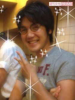 学生時代にフレンチ料理店でアルバイトする小室圭さん（'12年7月）