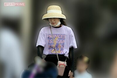 熊田曜子。周囲の話によれば、騒動で仕事が激減したためなのか、よく近所の公園にいるとのこと