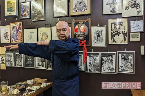 居酒屋『バッタもん』の店内