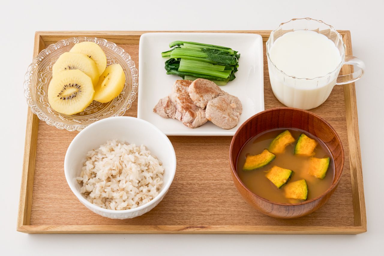 PFCバランスで組み立てた1日1500kcalメニュー例【夜】