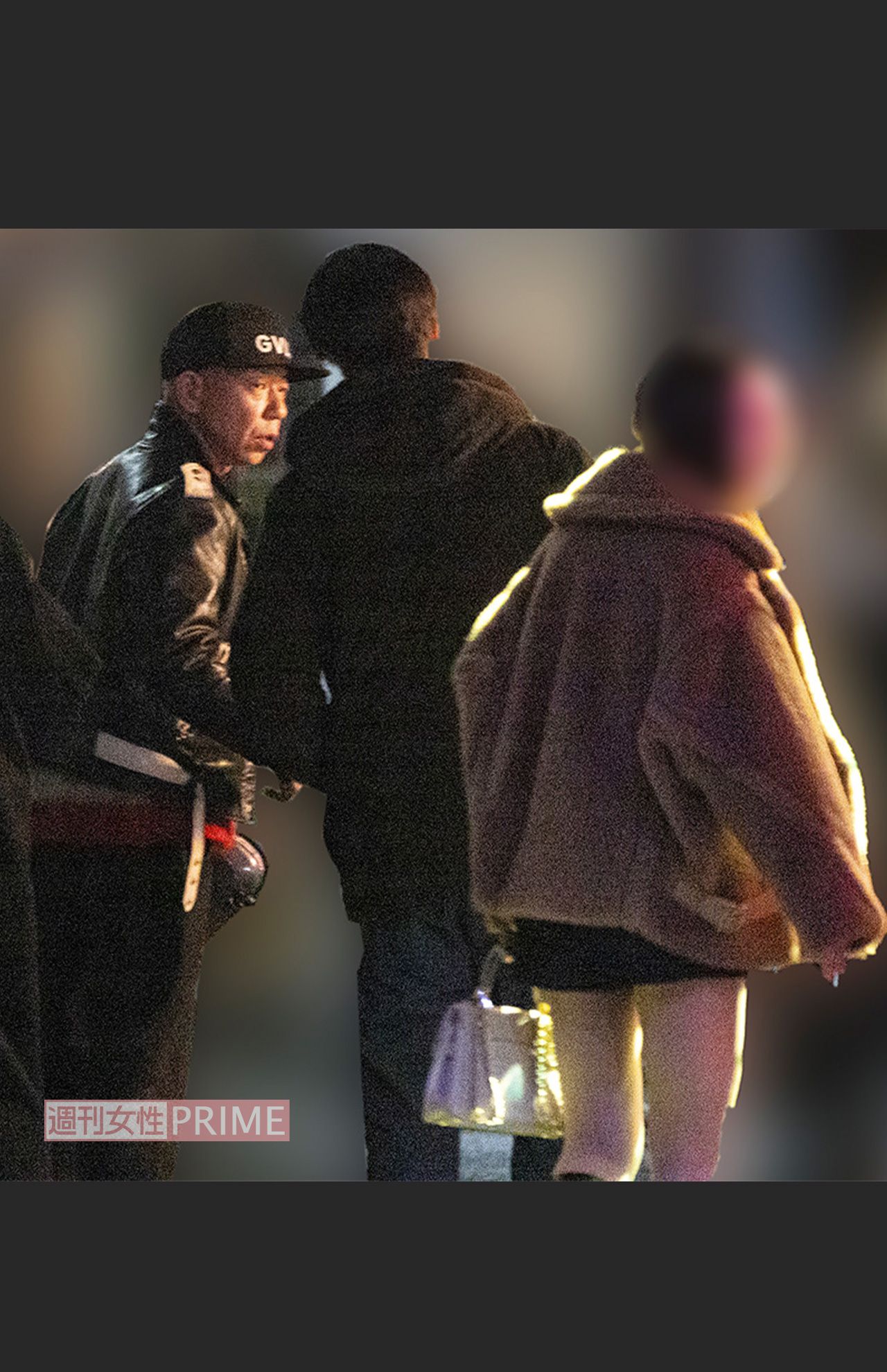 2025年1月下旬の深夜、バイきんぐ・小峠英二の隣には新彼女の姿が。ふたりの夜の全貌をキャッチ!