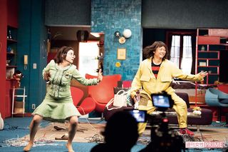 宮澤エマ（左）と香取慎吾（右）　撮影／山田智絵