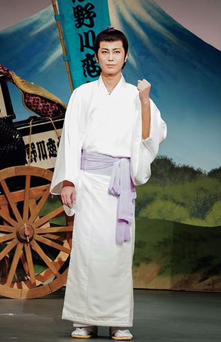 氷川きよし　　写真提供／明治座　撮影／岩村美佳