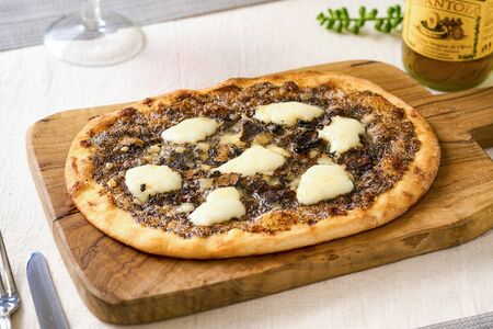 『オービカモッツァレラバー人気商品詰め合わせギフトセット』（トリュフピッツァ）6300円（送料別）