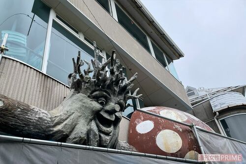 鬼気迫る木の精（？）の表情