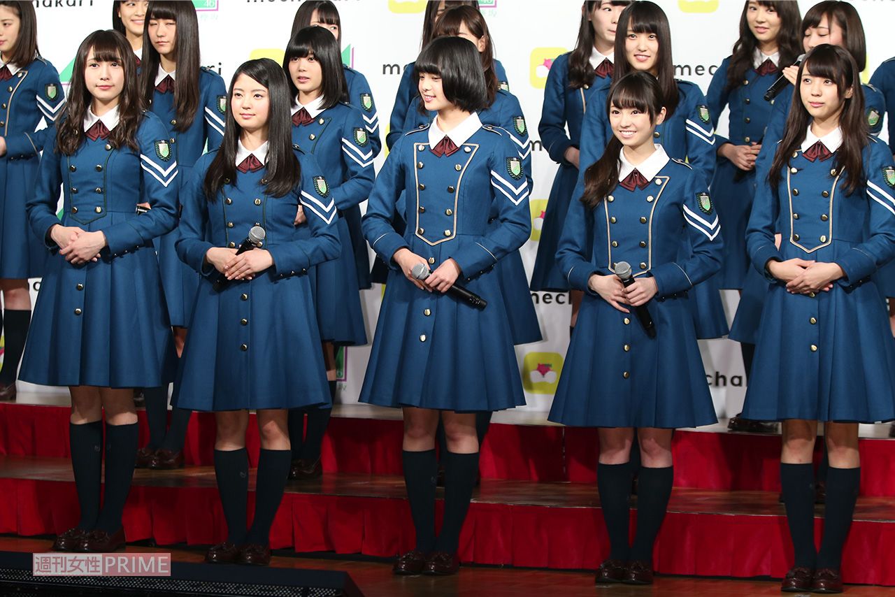 2015年の結成から約半年、平手友梨奈ほか初々しい笑顔のメンバー