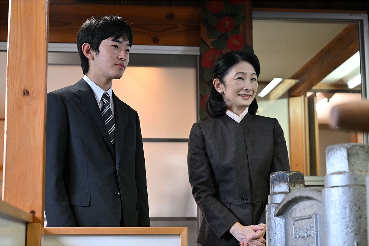 紀子さまとは伊豆大島をご訪問。ご家族との公務が続いている