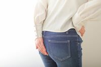 《1日3分“直腸ストレッチ”3選》日本人の骨格、姿勢に着目した「新・便秘改善習慣」!排便力UPで食欲増進…