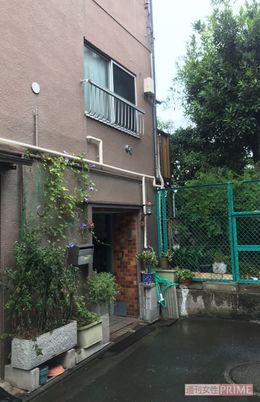 現場の自宅。3階に息子一家が暮らしているが事件には気づかなかった