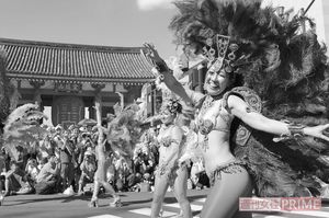 今年で40周年を迎えたサンバカーニバルは、浅草の夏の風物詩に