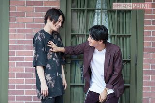 （左）崎山つばさ、（右）中尾暢樹　撮影／廣瀬靖士