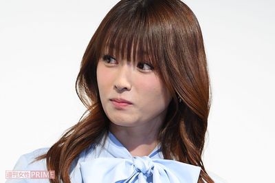 深田恭子、新恋人とはオープンな交際 “身内の食事会” ではまるで「会長夫人」