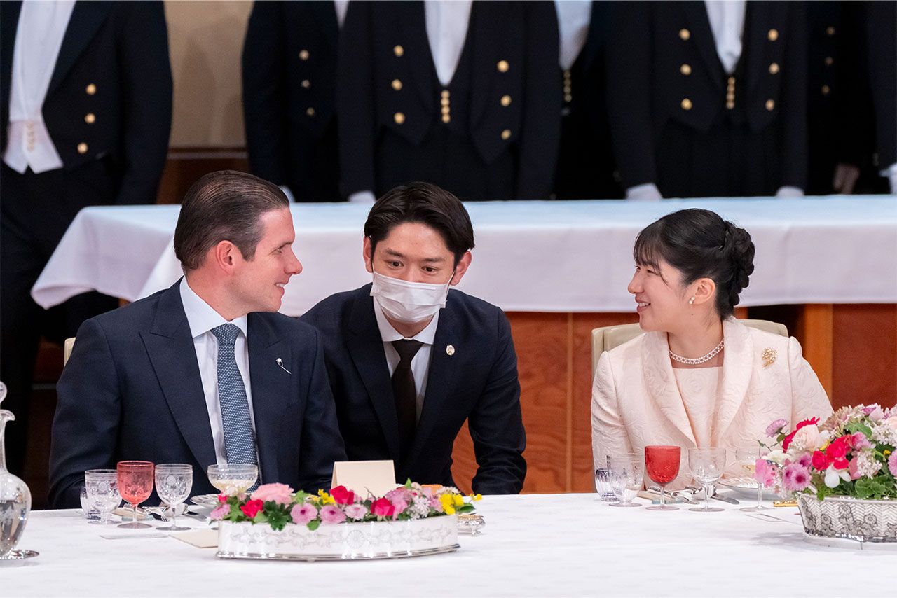 2025年は各国の賓客を多数もてなされた。ブラジル大統領との晩さん（宮内庁提供）