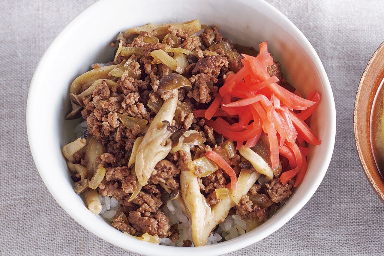 牛そぼろ丼　撮影／中野博安