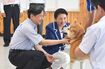 秋田県内にある動物愛護センターで秋田犬と触れ合ったり、保護猫もご見学('19年9月)