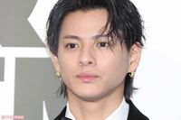 平野紫耀の最新ビジュアルに「別人かと思った」「メイク濃すぎ」ファン驚愕、賛否が分かれた“太眉”姿
