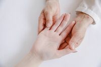 《手相で見抜く私の運命》向いている仕事や精神状態も丸わかり！脳とつながっている「生き方マニュアル」