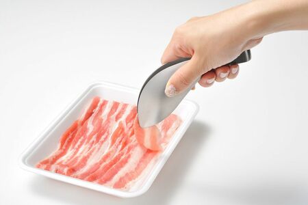 【レイエ】ゆびさきトング　オークス／1650円　※画像をクリックするとAmazonの商品ページにジャンプします。