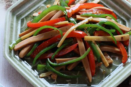 ギョニソでチンジャオロース（画像提供／ぐるまん食堂さん）