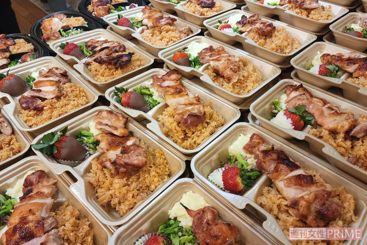 南谷さんがボランティアとともに作っているお弁当