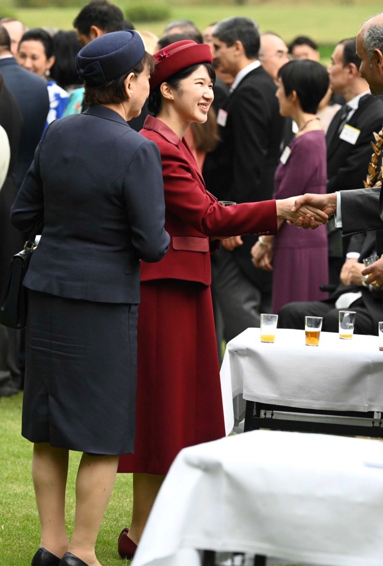 2025年秋の園遊会、愛子さまの様子