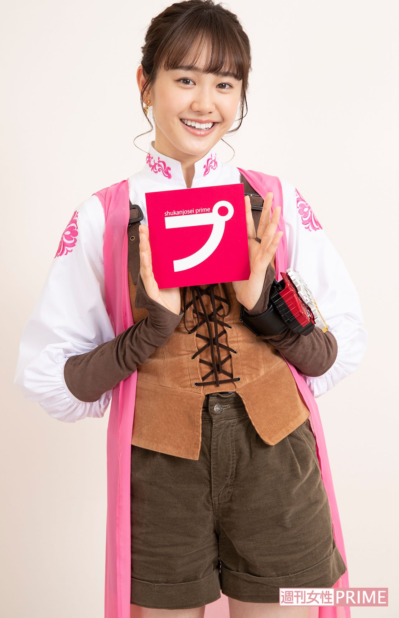 リュウソウピンク／アスナ役　尾碕真花