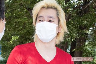 忖度しないコメントが評判のカズレーザー